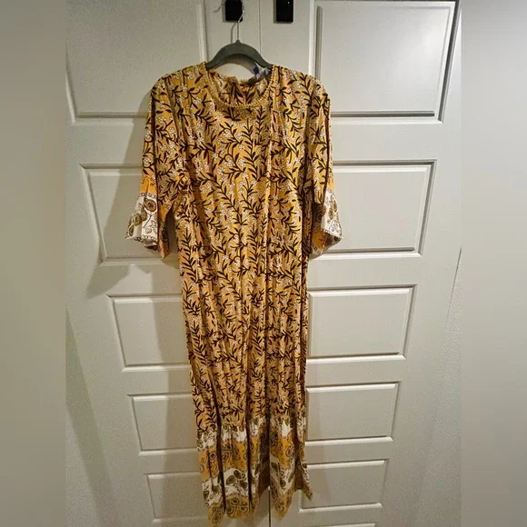 Janis Dress by Ro’s Garden - Picture 5 of 6